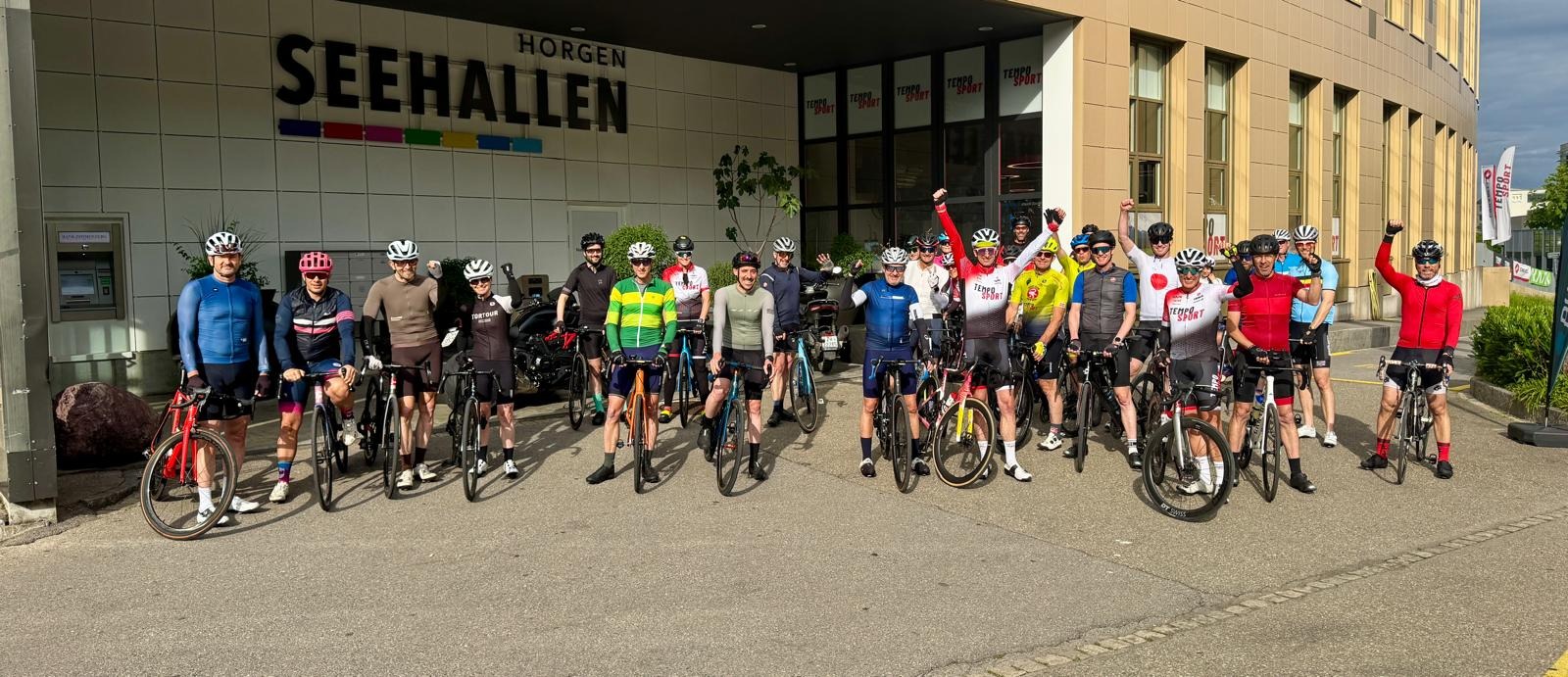 Les Cols de Zurich group ride with Tempo Sport